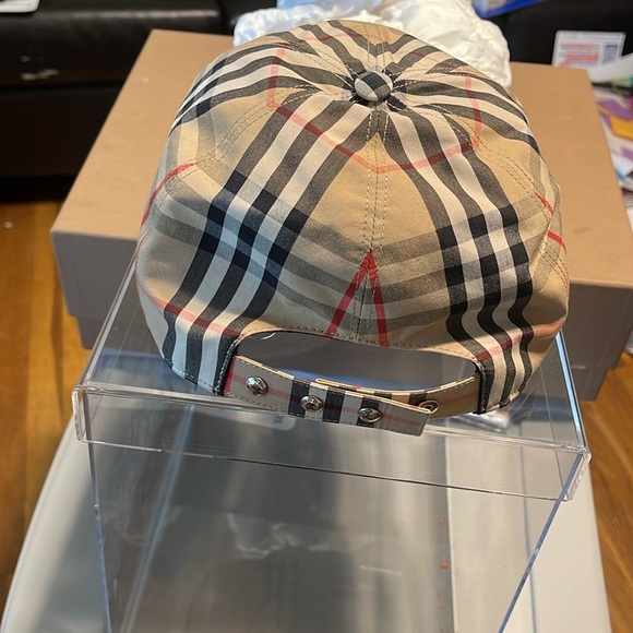 Burberry TB Check Baseball Cap - Picture 3 of 5